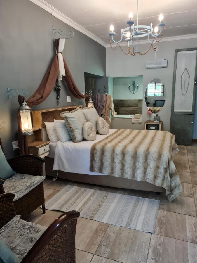 Little Rock Resort Ladybrand 外观 照片